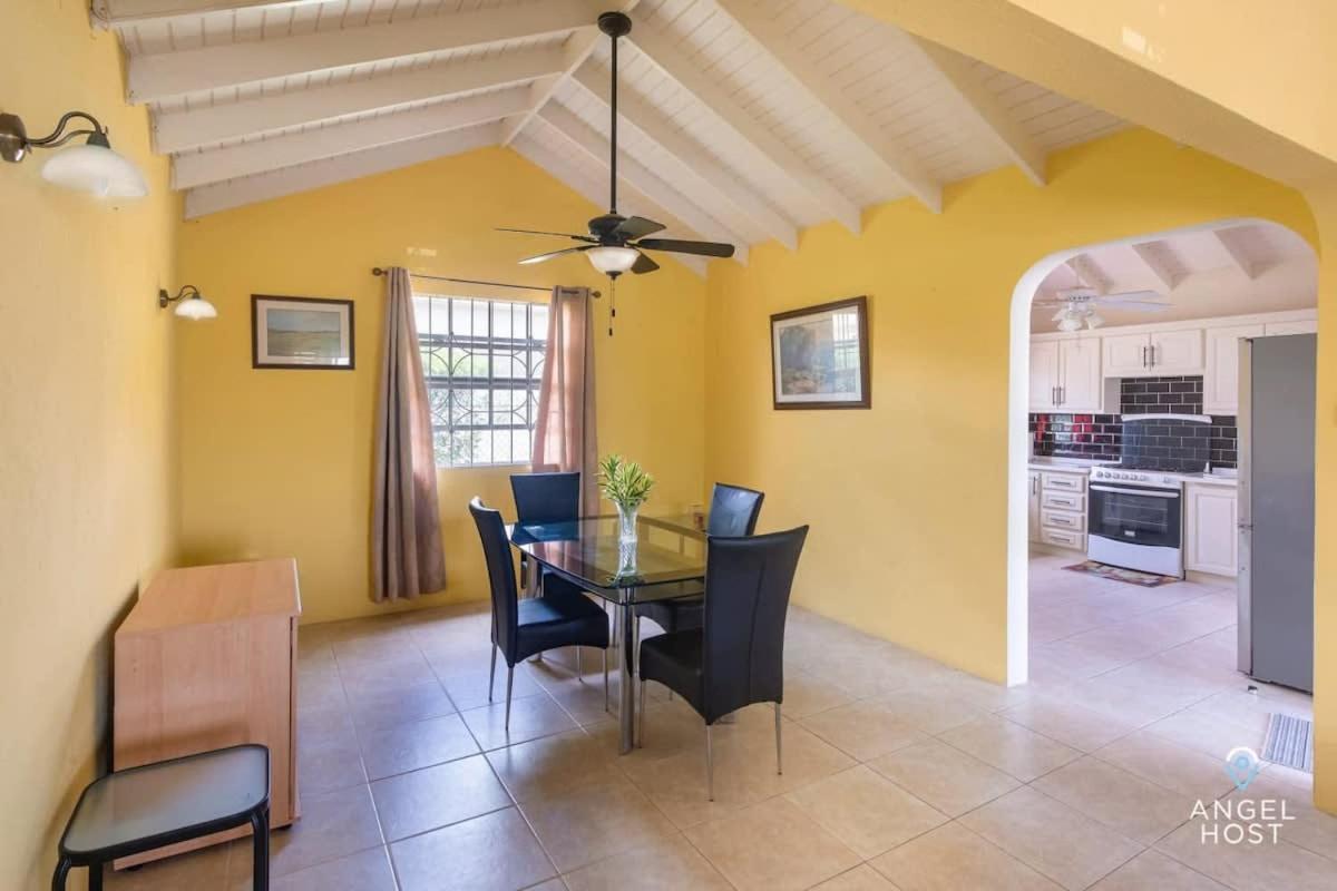 Beachy Cottage I Kitchen I Wi-Fi I Shaded Cabana I Parking Saint Philip Extérieur photo